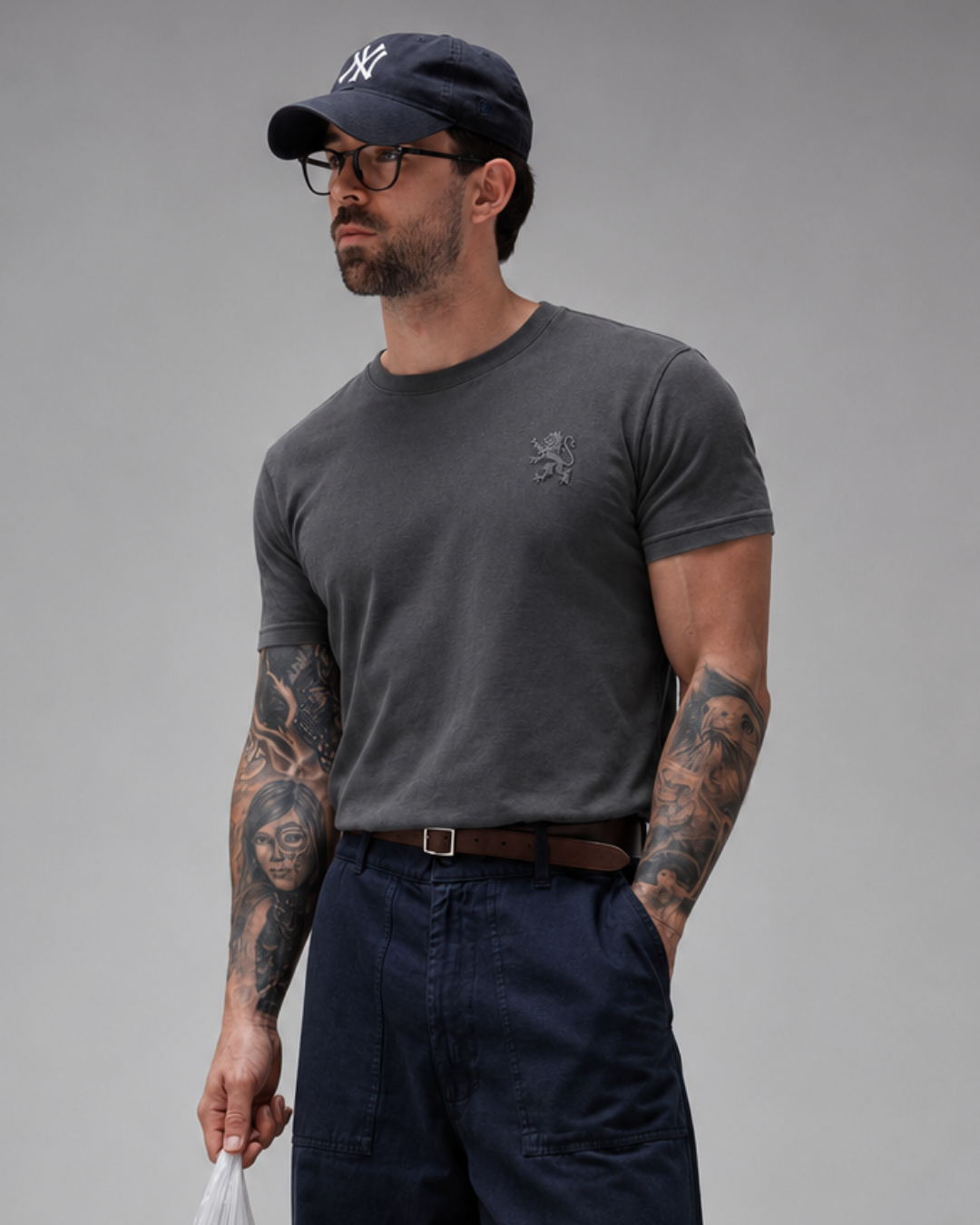 SLIM TEE — CHARCOAL